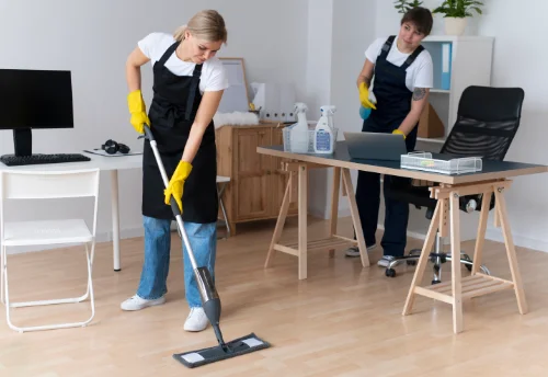 Nettoyage de bureau professionnel à Plancher-Bas